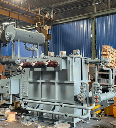 Electric furnace transformer